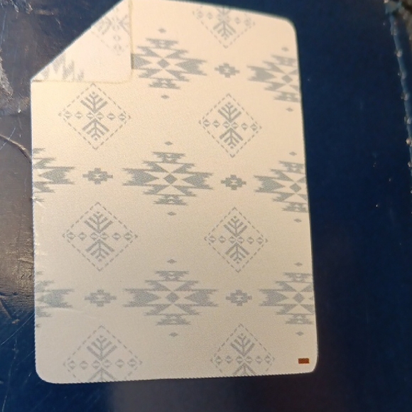 Pendleton Geometric Pattern Throw in Cream and Gray - Picture 5 of 5